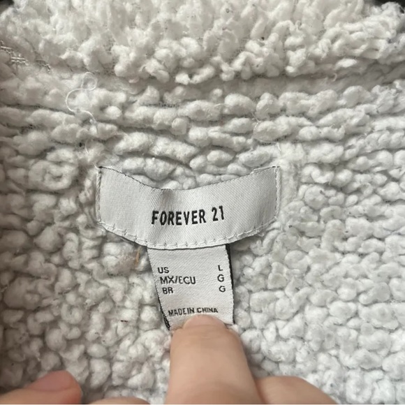 Forever 21 Sherpa lined Jacket - Picture 6 of 6